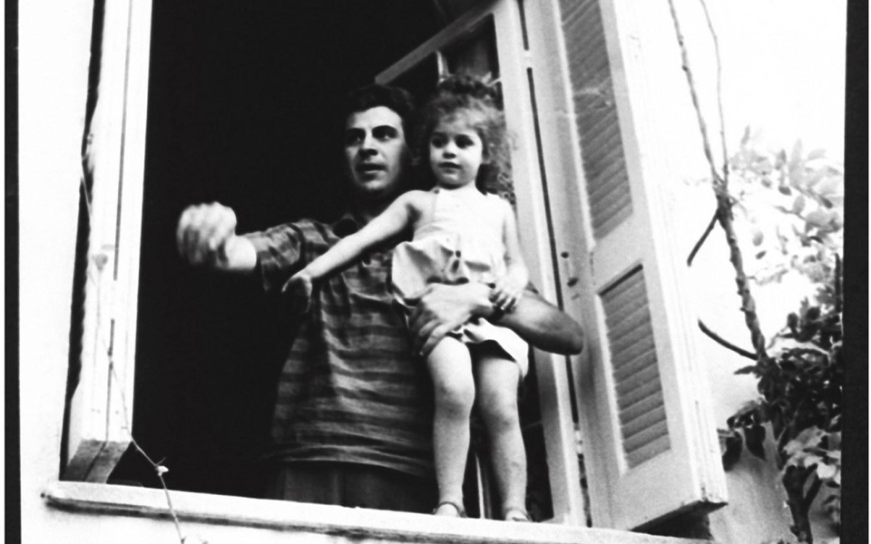 τα-παιδικά-του-μίκη-στην-καρδιά-του-πα-2301369