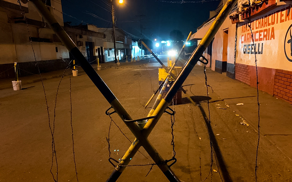 βενεζουέλα-η-κυβέρνηση-κλείνει-τα-σύν-2301547