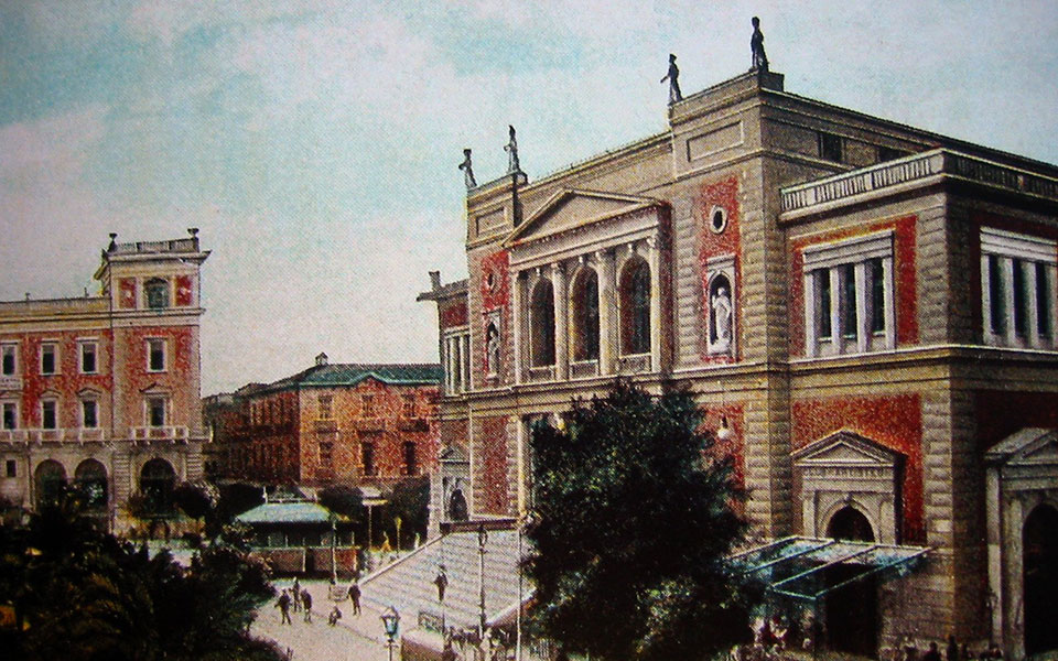 τα-80-χρόνια-από-την-κατεδάφιση-του-δημο-2394266