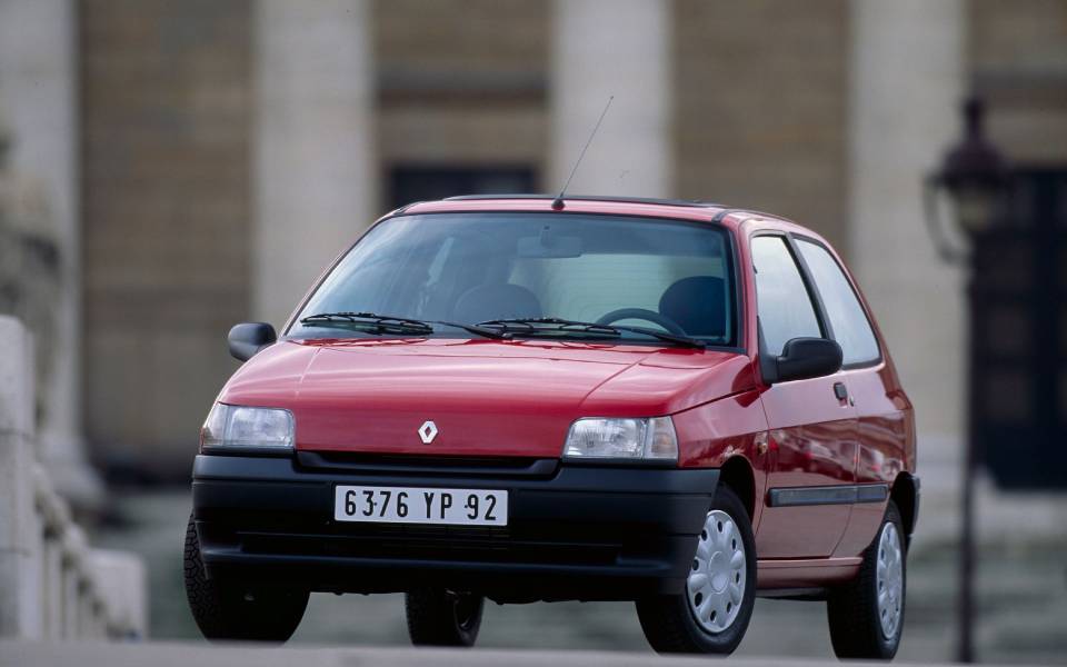 το-renault-clio-γιορτάζει-30-χρόνια-2394373