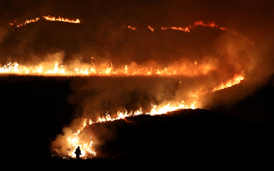 σειρά-από-πυρκαγιές-λόγω-του-ασυνήθισ-2302252