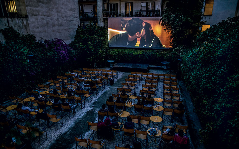 το-σινεμά-αντιστέκεται-2391758