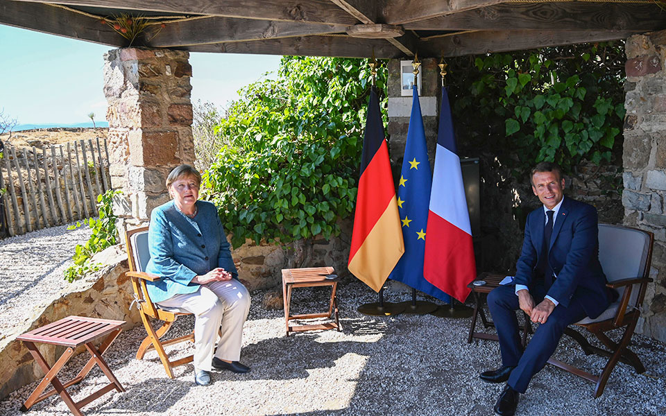 μηνύματα-μέρκελ-μακρόν-για-πούτιν-και-2393521