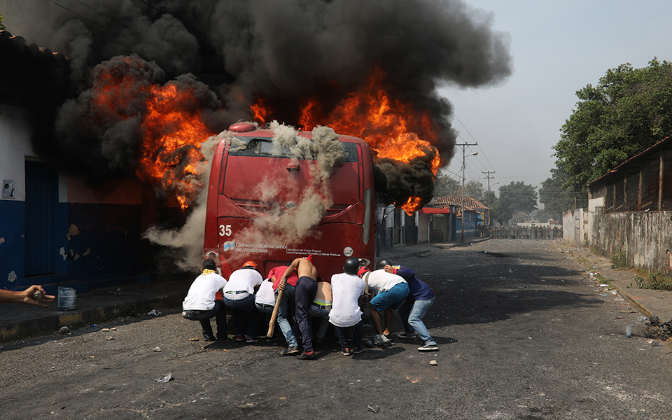 αιματηρές-συγκρούσεις-στα-σύνορα-της-2301762