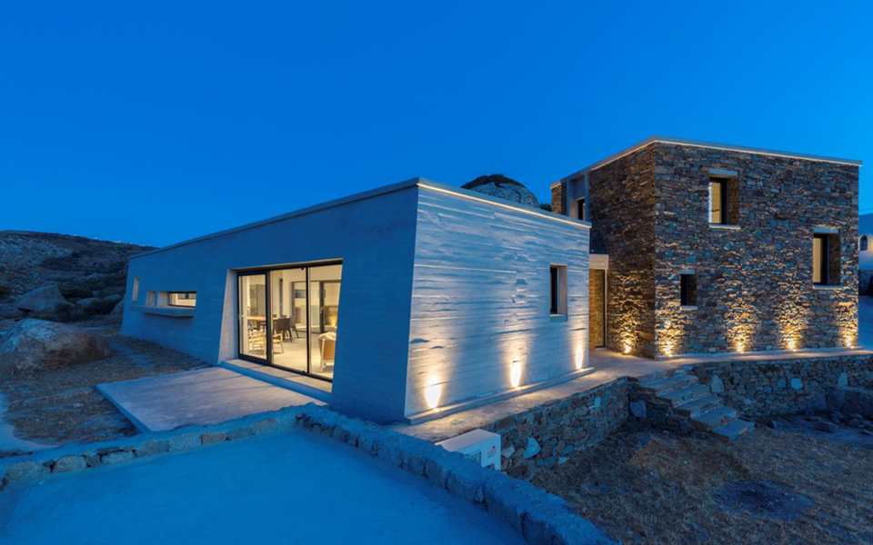 κατοικία-μεταξύ-βράχων-2299394