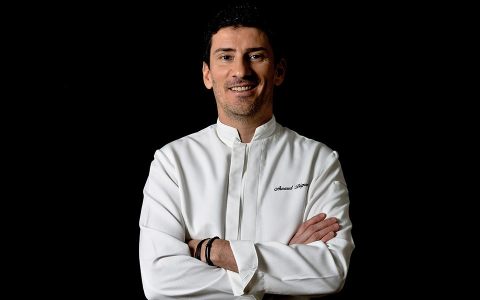 ο-βραβευμένος-με-2-αστέρια-michelin-arnaud-bignon-στο-kinsterna-2393041