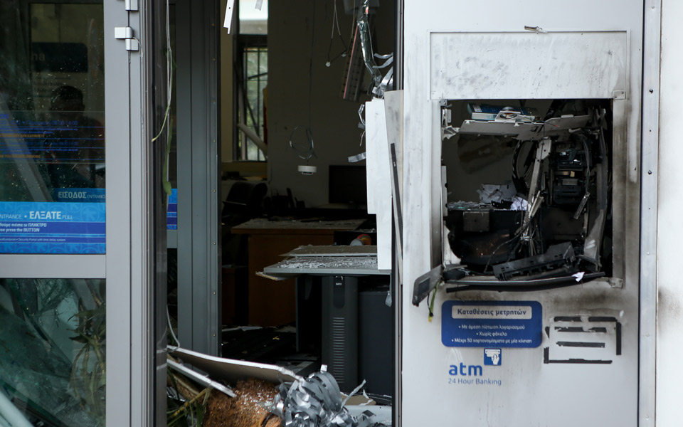 εκρηξη-σε-ατμ-στην-περιοχή-μάλεμε-της-κ-2297811