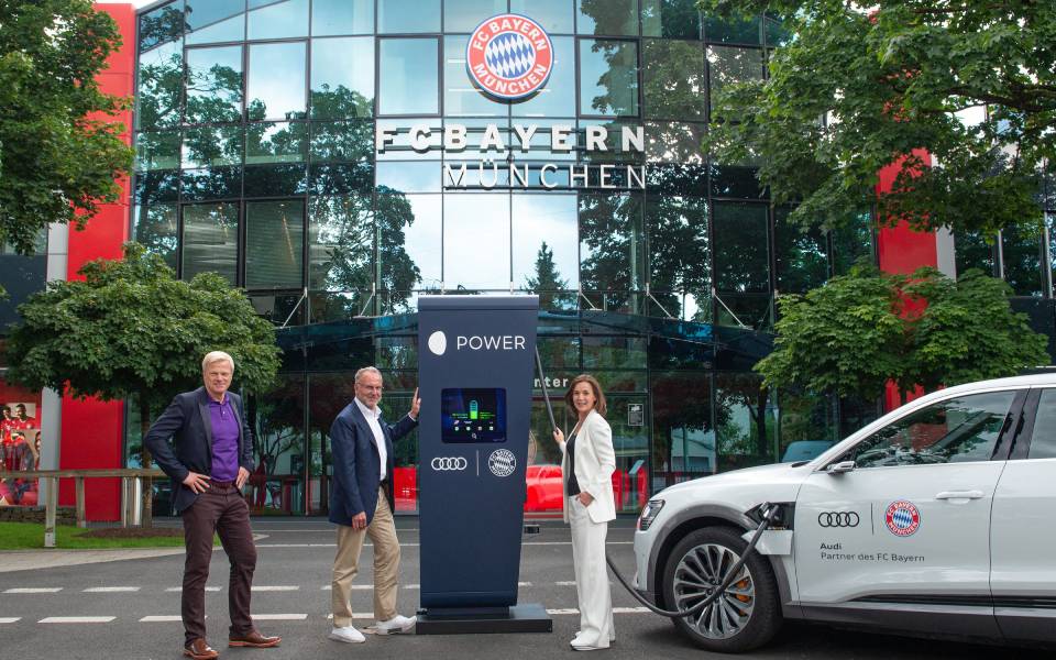 φορτίζοντας-για-την-αειφορία-audi-e-tron-και-fc-bayern-2391604