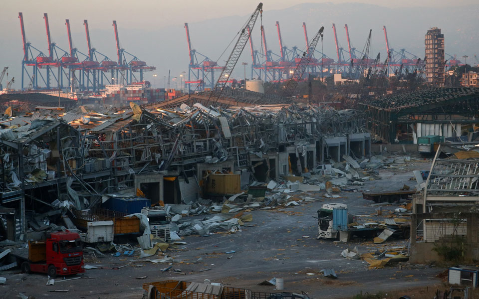τηλεφωνική-επικοινωνία-τραμπ-μακρό-2391940