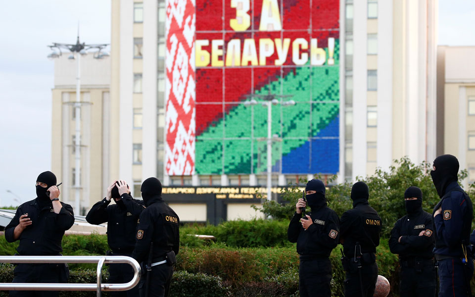 λευκορωσία-οι-αρχές-αφαιρούν-τη-διαπί-2394704