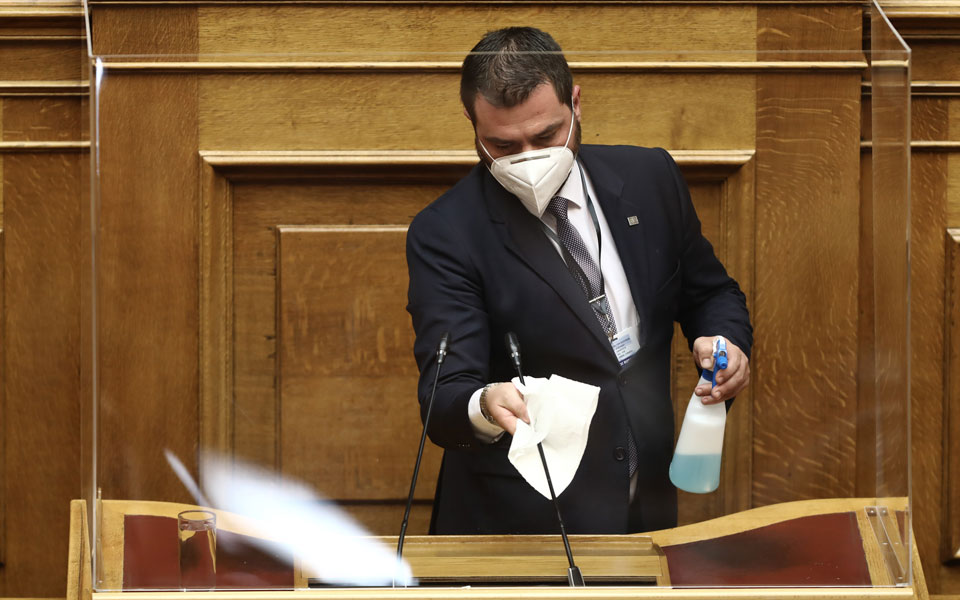 νέα-μέτρα-κατά-κορωνοϊού-στη-βουλή-πώ-2393886