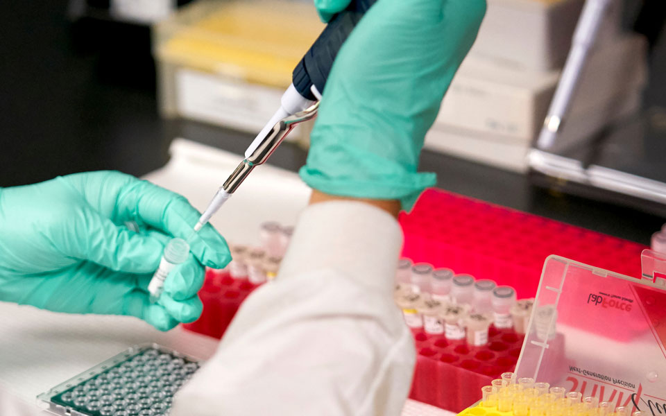 ηπα-θετικά-στην-covid-19-εκατοντάδες-παιδιά-2391035