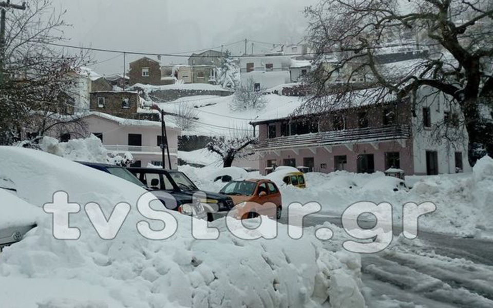 υπό-αμφισβήτηση-η-αμερικανική-δημοκρ-2301808