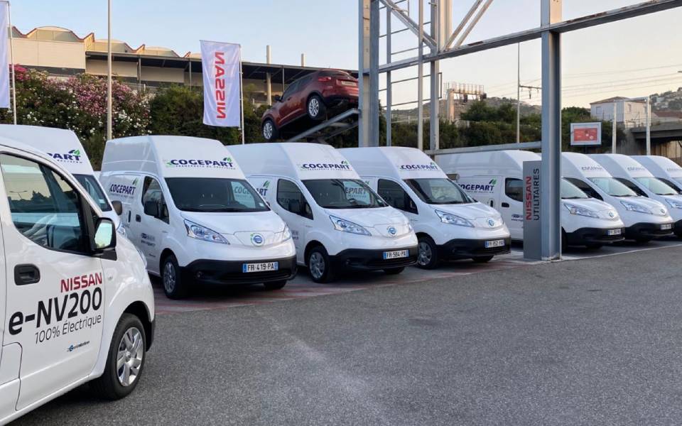 η-nissan-παραδίδει-10-αμιγώς-ηλεκτρικά-e-nv200-xl-voltia-στη-2391605