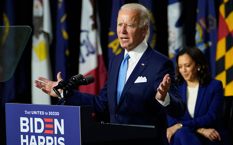 σταθερό-προβάδισμα-του-τζο-μπάιντεν-2392569