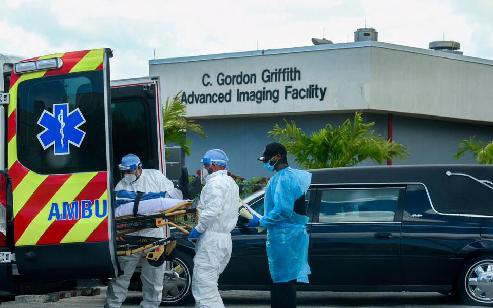 ηπα-πάνω-από-60-000-νέα-κρούσματα-covid-19-για-έκτη-2391181