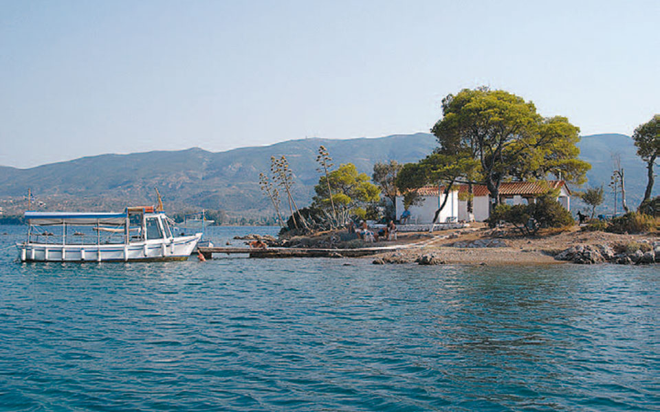 ο-πόρος-προσπαθεί-να-επουλώσει-τις-πλη-2393232