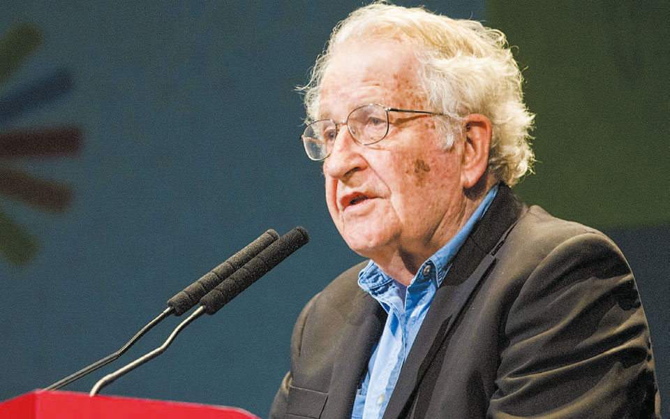 νόαμ-τσόμσκι-στην-κ-η-ευκαιρία-για-το-2392469