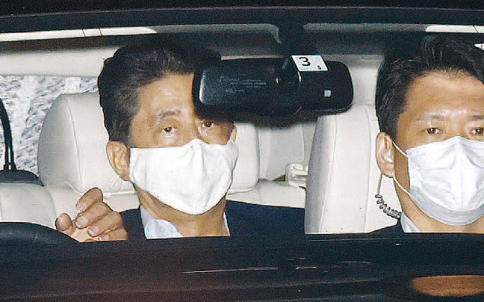 ανησυχία-για-την-υγεία-του-σίνζο-αμπε-2393081