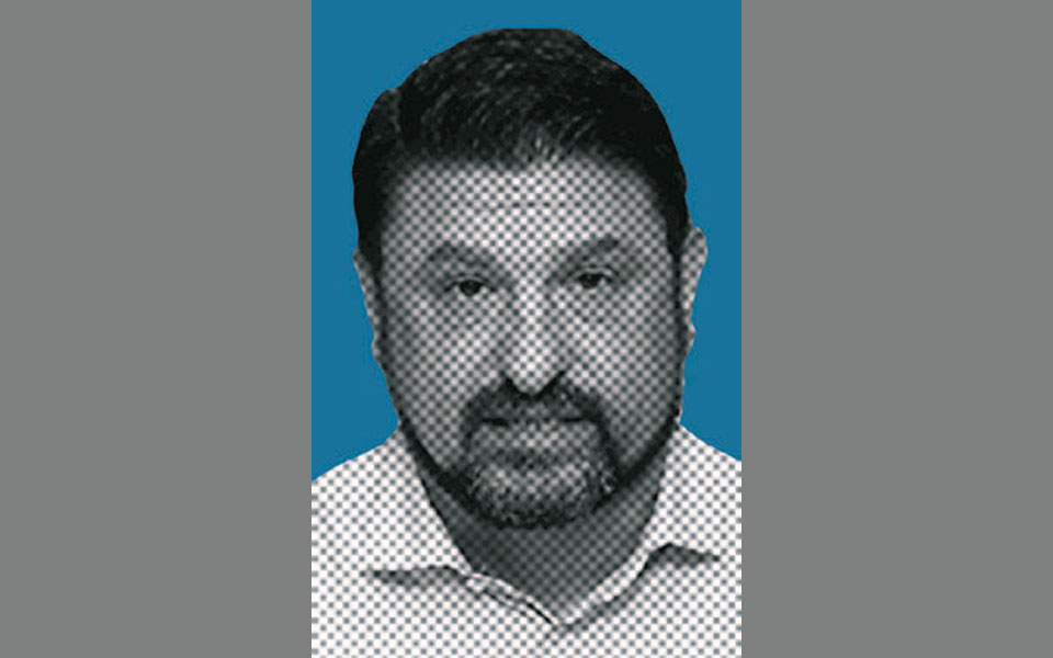 νίκος-χαρδαλιάς-αδιάβροχα-2392488