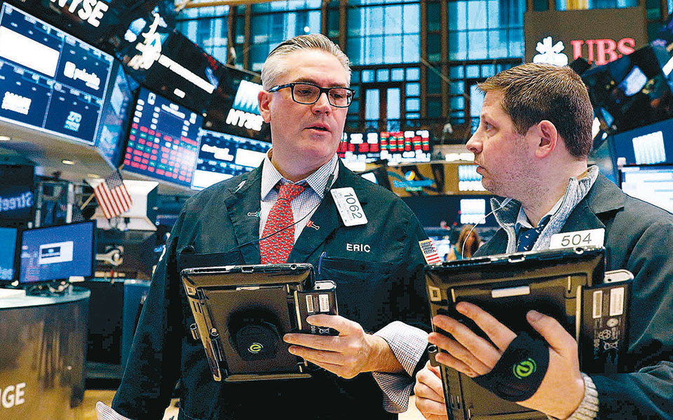 διατηρήθηκαν-οι-πιέσεις-στο-δολάριο-2391017