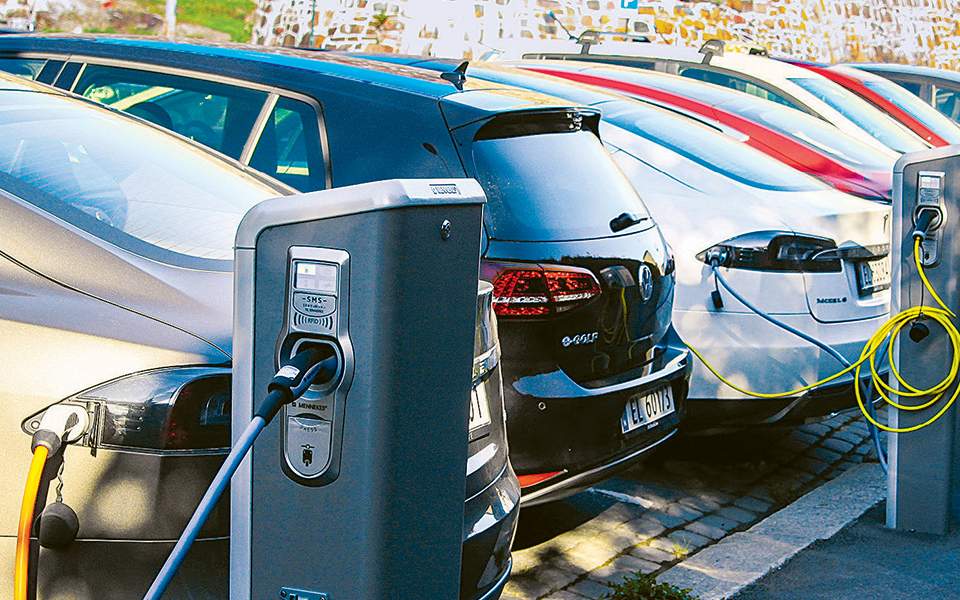 κ-χατζηδάκης-μέσα-σε-30-ώρες-επιδοτήθηκ-2394209