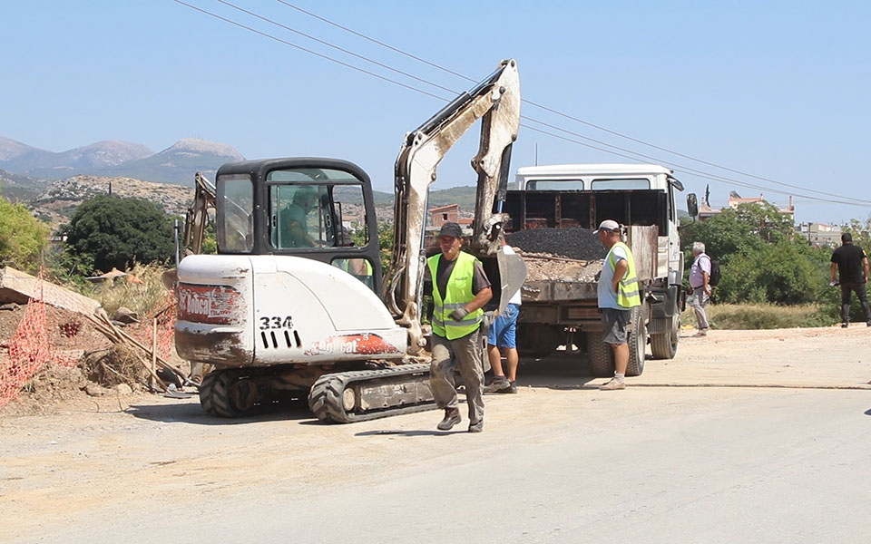 μάχη-με-τις-λάσπες-στην-εύβοια-2392424
