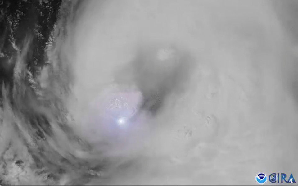 ηπα-η-καταιγίδα-λόρα-απειλεί-τις-αμερι-2394205