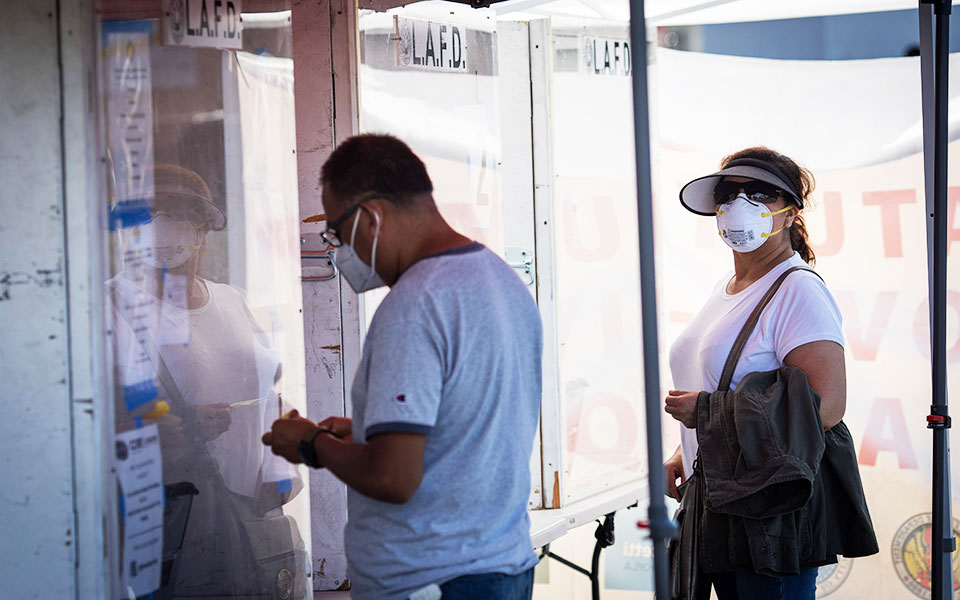 κορωνοϊός-πάνω-από-20-εκατομμύρια-κρούσ-2392262