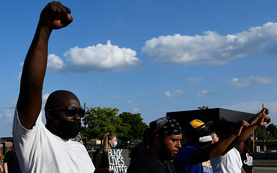 ηπα-με-χειροπέδες-νοσηλεύεται-ο-τζέικ-2394573