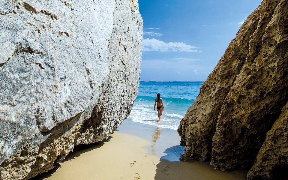 διακοπές-μακριά-από-τον-κόσμο-2393120