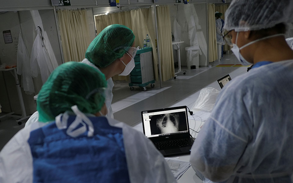 κορωνοϊός-ολοένα-πιο-βαρύς-ο-απολογισ-2391987