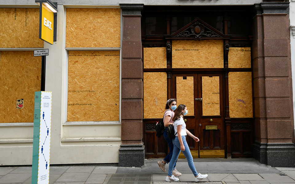 ξεπέρασαν-τα-18-εκατ-τα-επιβεβαιωμένα-κ-2391229