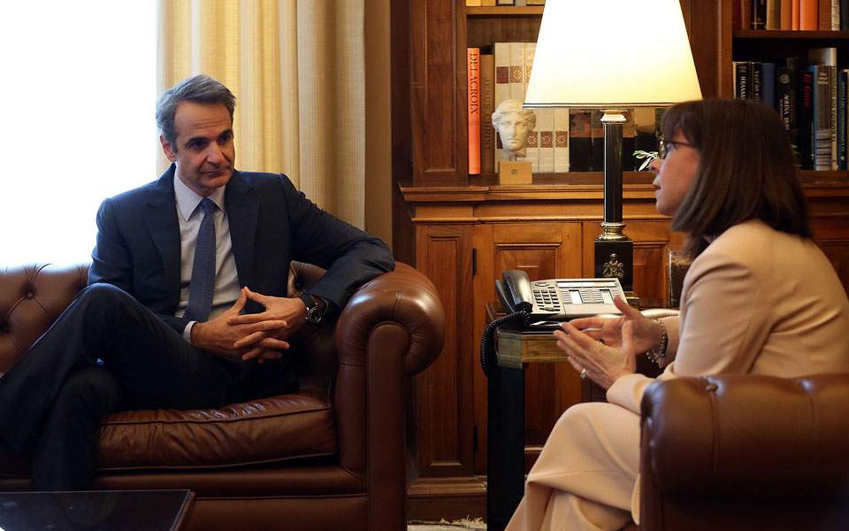 επικοινωνία-του-πρωθυπουργού-με-την-π-2392301