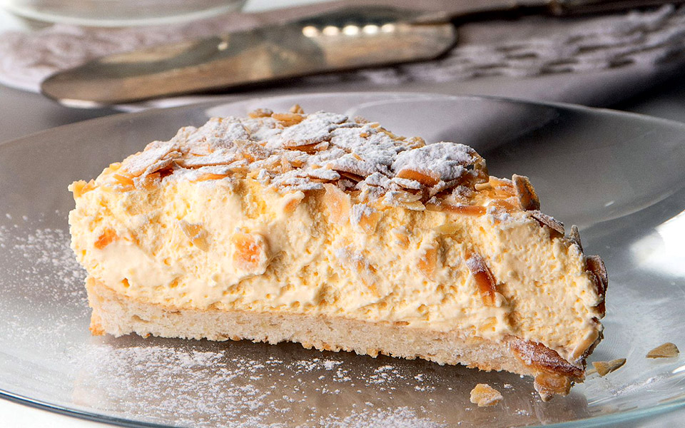 τούρτα-μπαβαρουάζ-αμυγδάλου-2393023