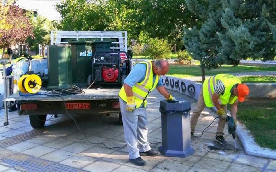 αντικατάσταση-δοχείων-απορριμμάτων-2394449