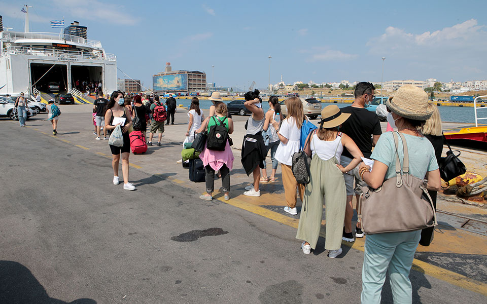 υποχρεωτική-χρήση-μάσκας-και-στους-εξ-2391265