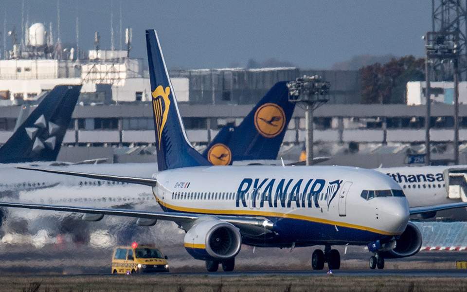 κατά-20-λιγότερες-οι-πτήσεις-της-ryanair-το-επό-2393044