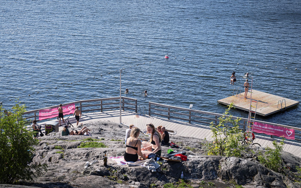 σουηδία-περίπου-3-700-άνθρωποι-διαγνώσθη-2394083