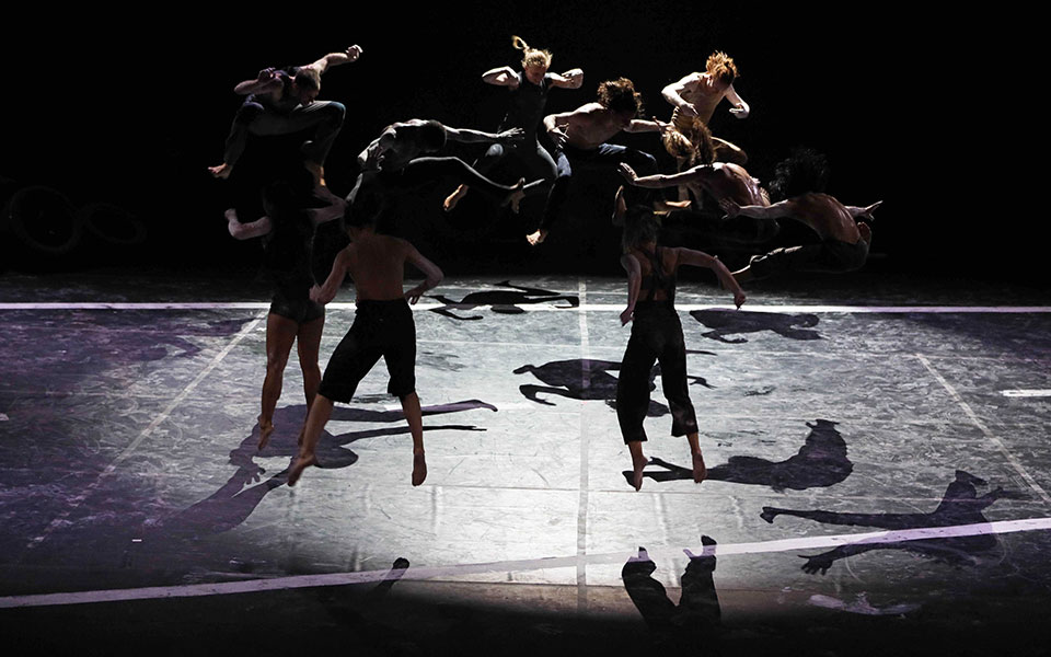 χορός-με-ειδήσεις-στο-φεστιβάλ-καλαμά-2393974