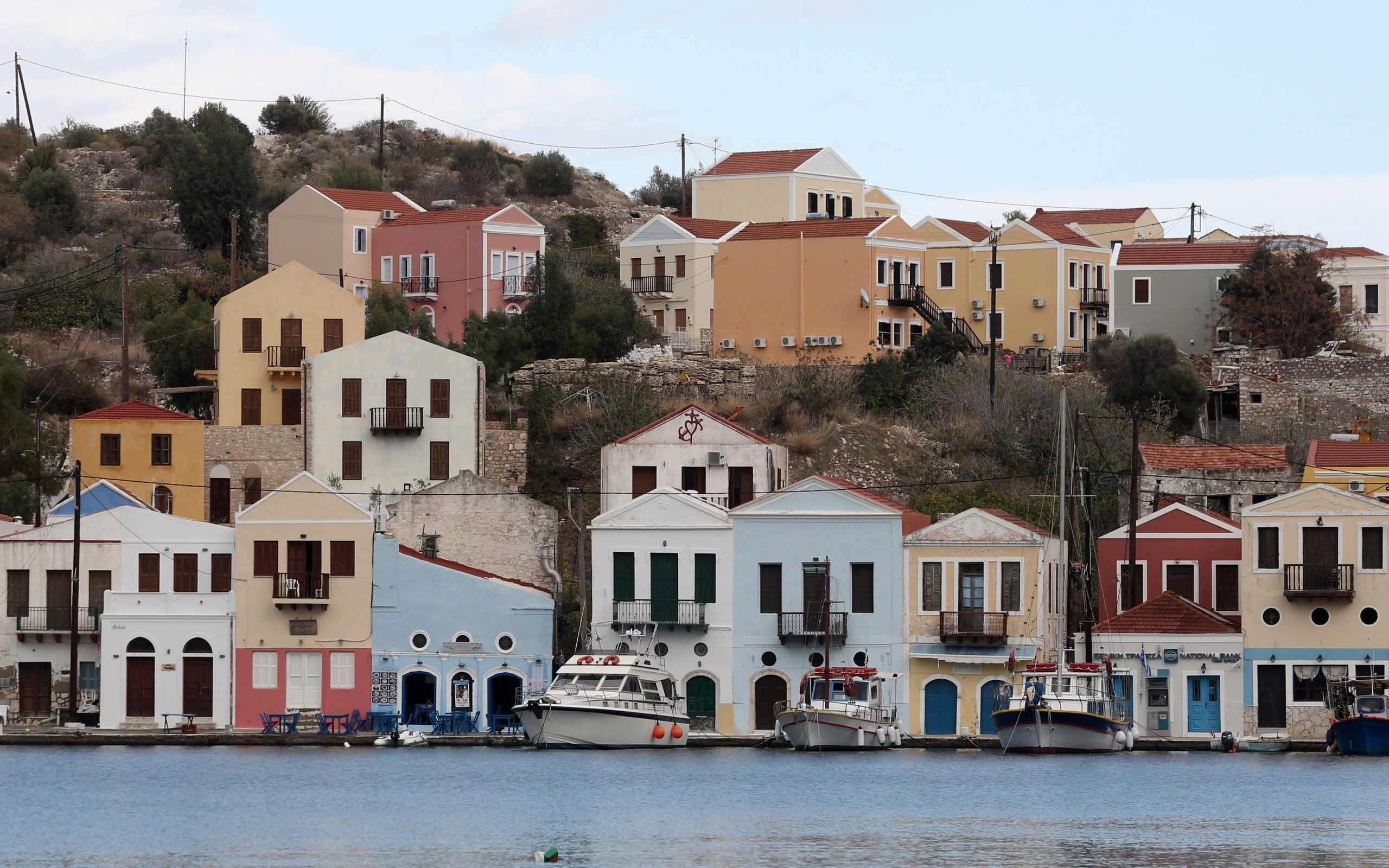 στο-καστελλόριζο-αντιπροσωπεία-της-ε-561094783