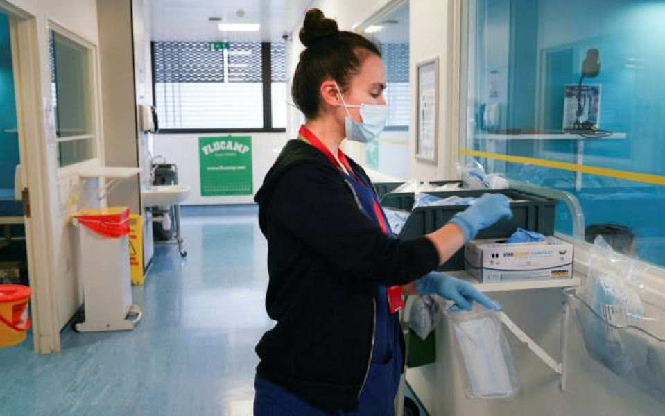 κορωνοϊός-δοκιμές-εμβολίων-σε-εθελον-561090928