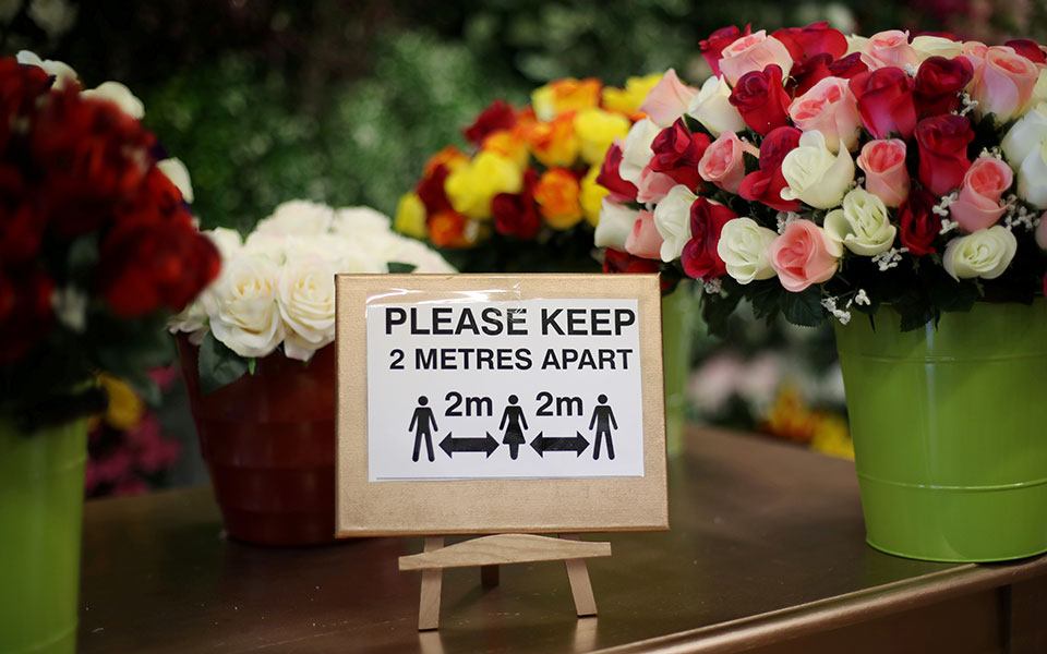 βρετανία-σχεδόν-3-000-νέα-κρούσματα-κορων-561068647