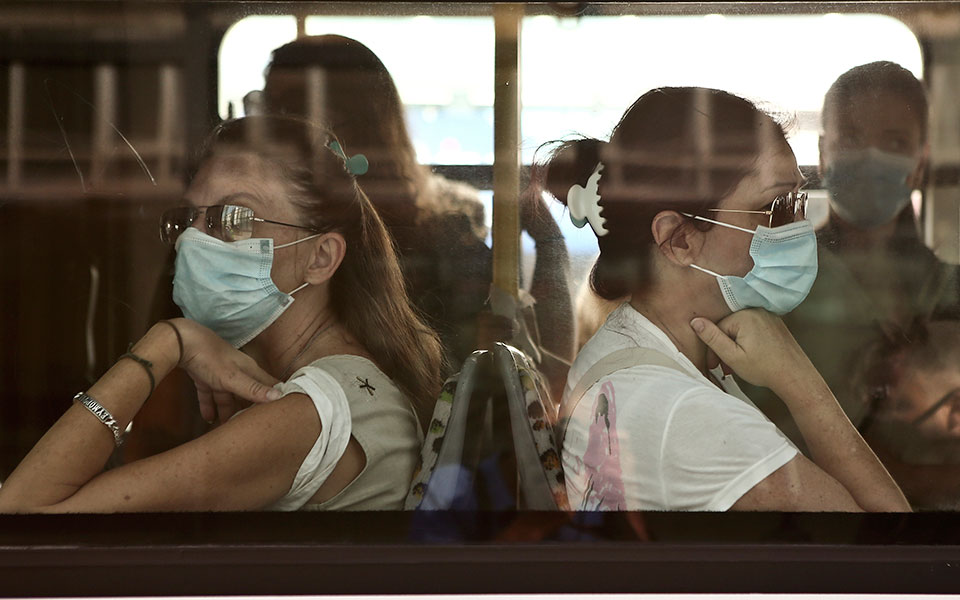 κορωνοϊός-248-νέα-κρούσματα-στους-46-οι-δ-561072352