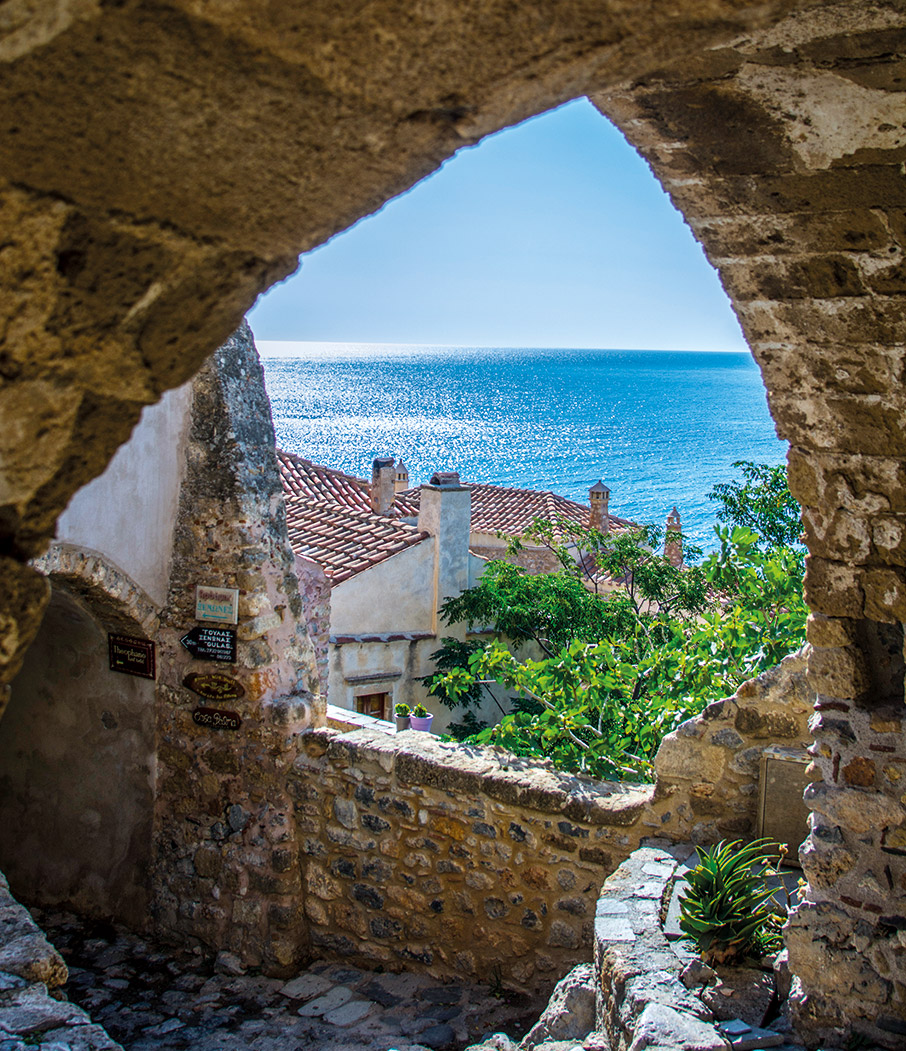 Μονεμβασιά: Ταξίδι στον χρόνο-1