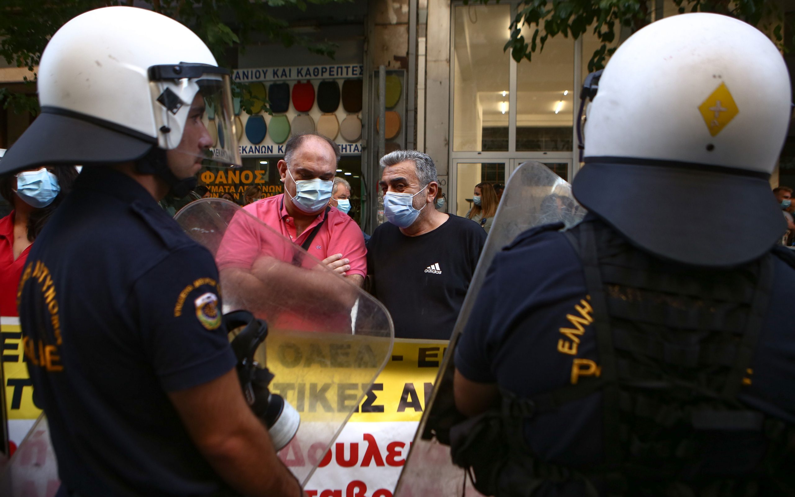 ένταση-στο-υπ-υγείας-συγκέντρωση-συ-561097981