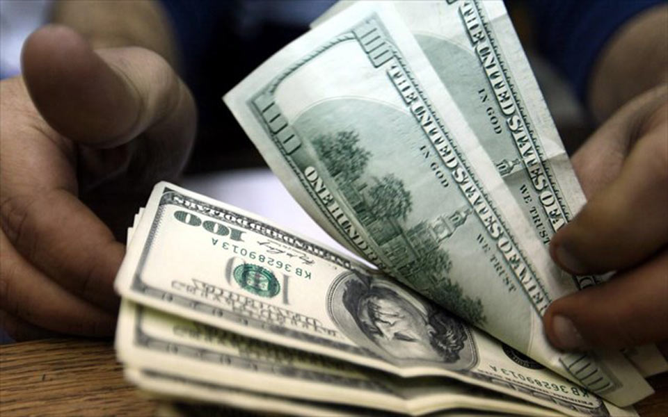 σε-υψηλό-12-ετών-το-εμπορικό-έλλειμμα-τω-561065245