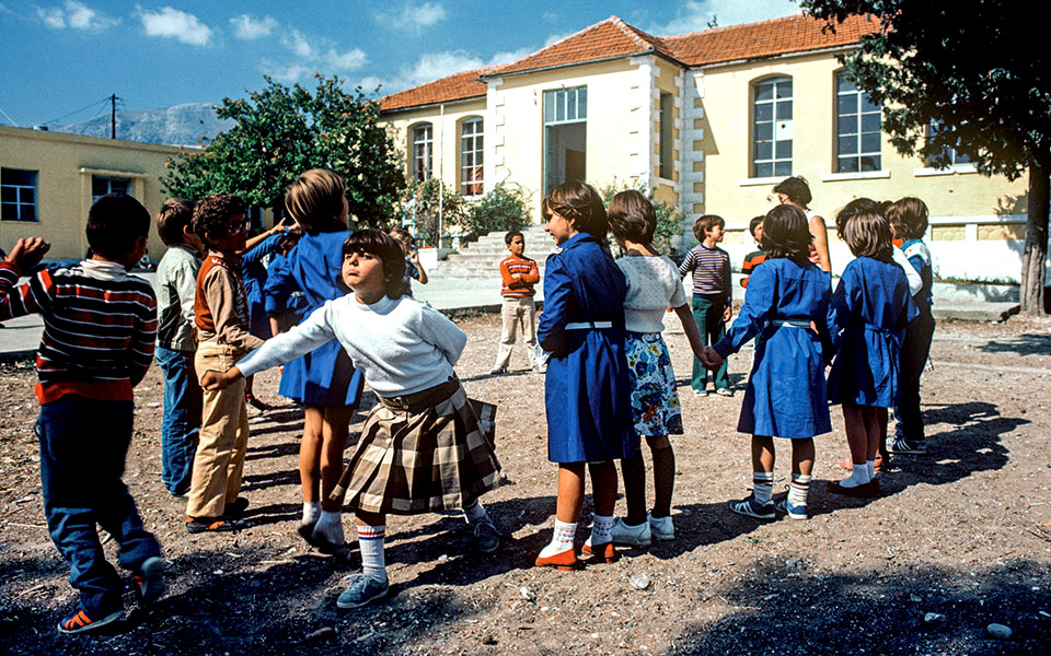 το-σχολείο-δεν-είναι-ποτέ-βαρετό-561077554