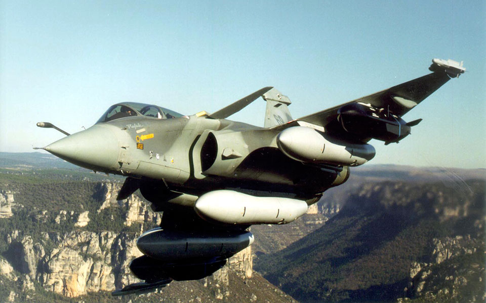 οι-απαραίτητες-ενισχύσεις-για-αξιόμα-561068338