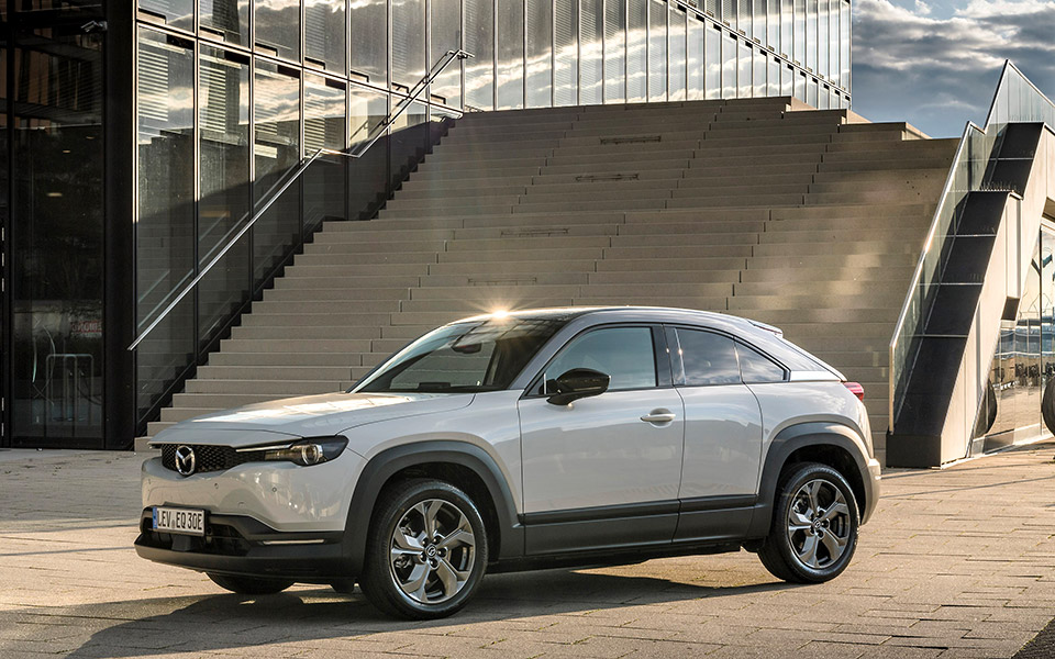 mazda-mx-30-561083053